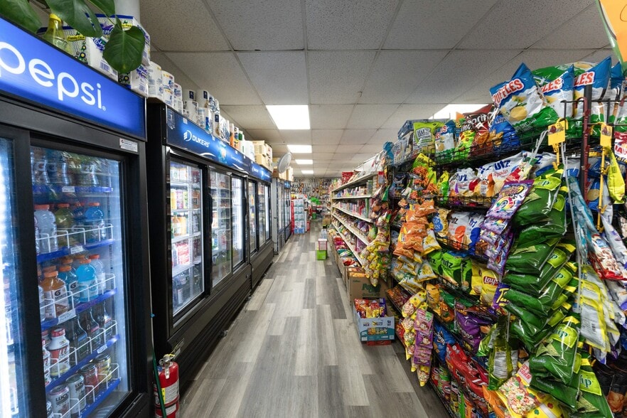 329 Grand St, New York, NY for sale - Building Photo - Image 2 of 11