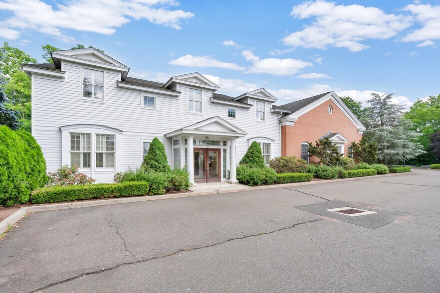 330 S Main St, Cheshire, CT for sale - Building Photo - Image 1 of 1