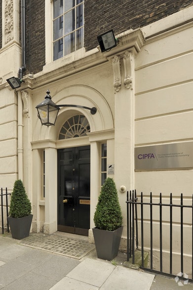 1-3 Robert St, London for lease - Building Photo - Image 2 of 3