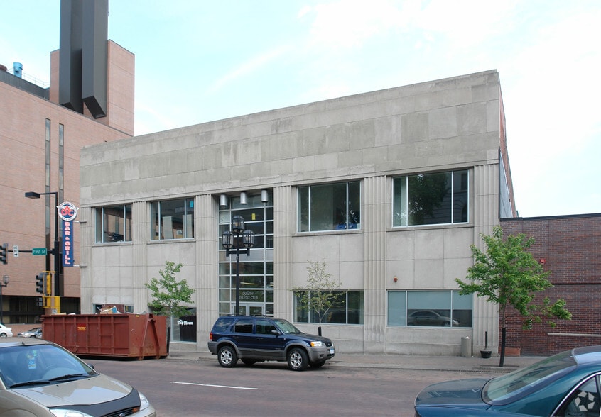 402 W 1st St, Duluth, MN for lease - Building Photo - Image 2 of 6