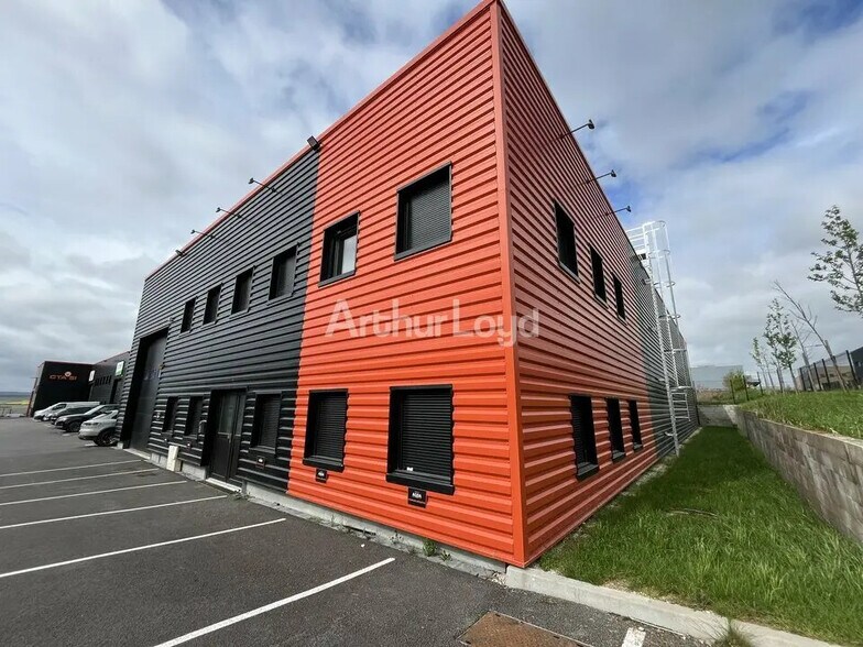 Flex in Cernay-lès-Reims for lease - Building Photo - Image 1 of 6