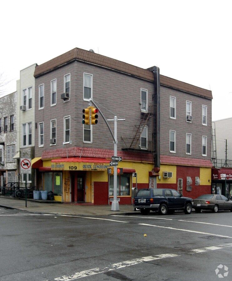 109 Moffat St, Brooklyn, NY 11207