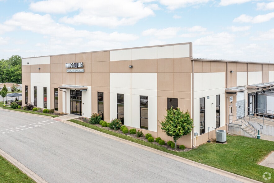 200 Lentz Ave, Charlestown, IN for sale - Primary Photo - Image 1 of 1