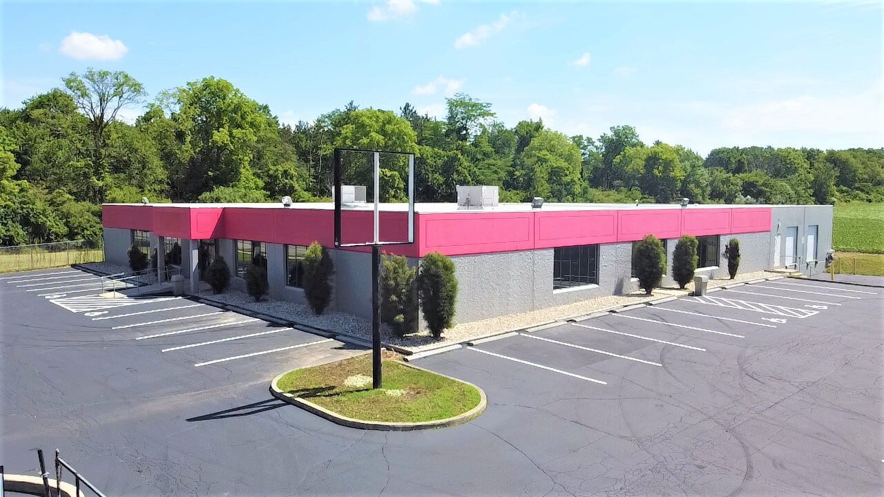 8225 Looney Rd, Piqua, OH 45356