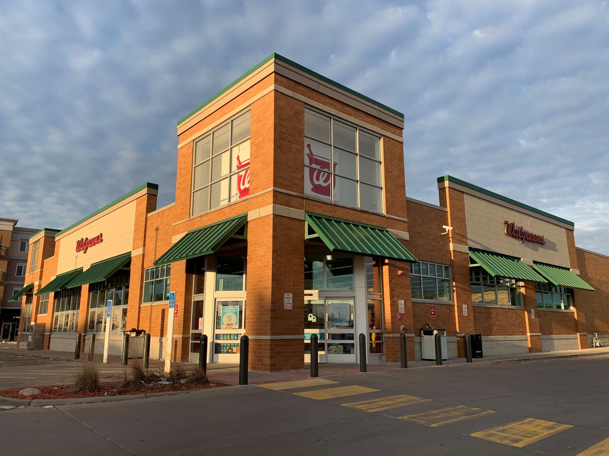 4100 W Broadway Ave, Robbinsdale, MN for sale Building Photo- Image 1 of 1