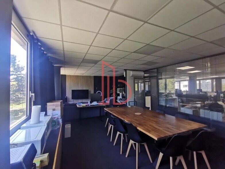 Office in Bruges for lease - Interior Photo - Image 3 of 6