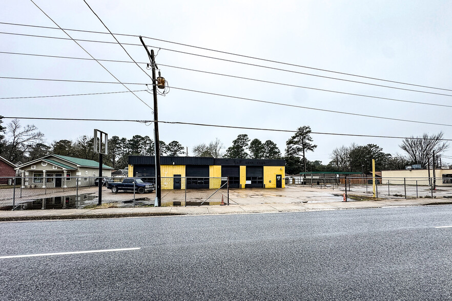 261 SH 75 Hwy, Huntsville, TX for sale - Building Photo - Image 3 of 19