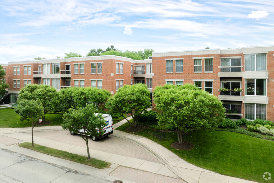 1919-1921 Lake Ave, Wilmette, IL for sale - Primary Photo - Image 1 of 11