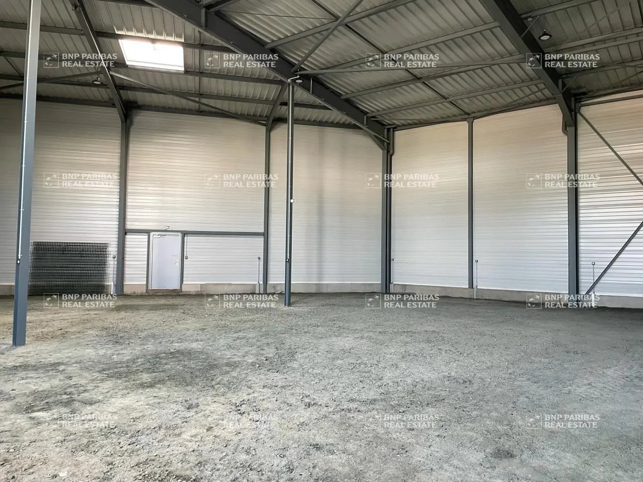 Industrial in La Chapelle-sur-Erdre for sale Interior Photo- Image 1 of 3