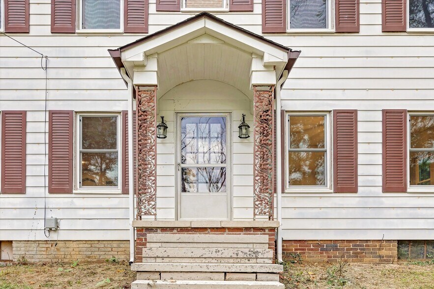 1505 W 17th St, Bloomington, IN for sale - Building Photo - Image 3 of 75