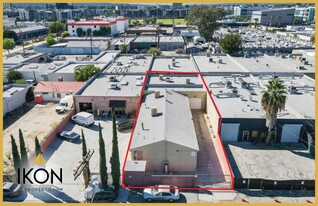 5429 Satsuma Ave (Office + Warehouse) - Warehouse