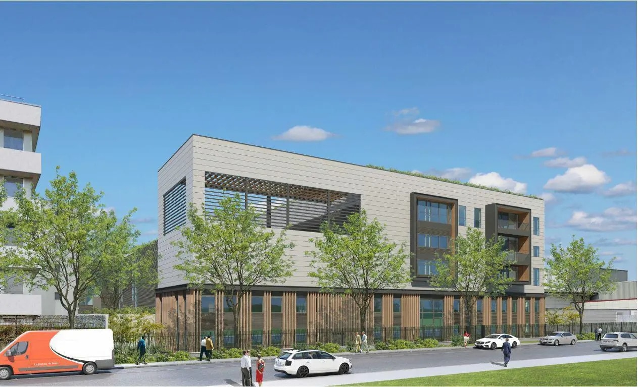 Flex in Bobigny for lease Building Photo- Image 1 of 17