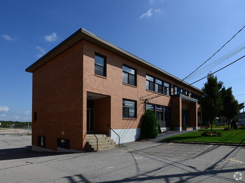 19801990 Pawtucket Ave, East Providence, RI 02914 Office for Lease