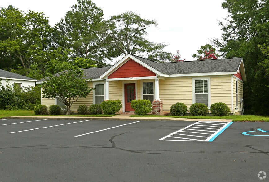 1000 Forest Dr, Dothan, AL 36303