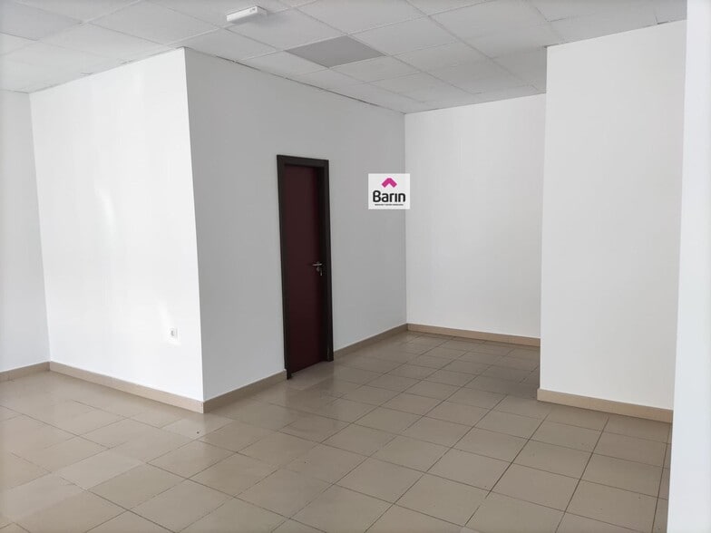 Calle la Previsión, 19, Córdoba, Córdoba for lease - Building Photo - Image 3 of 7