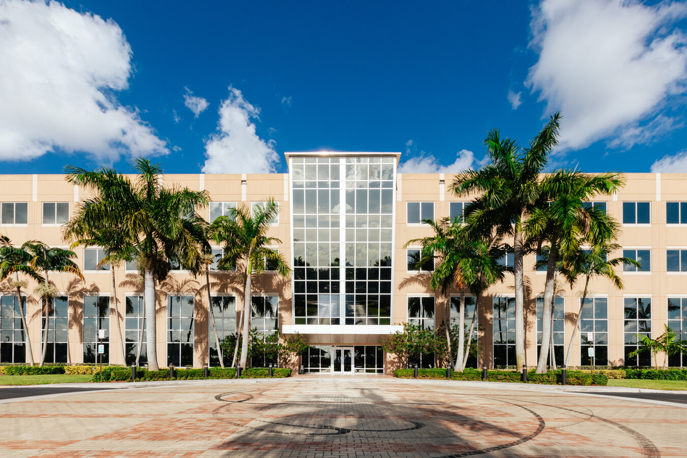 9725 Nw 117th Ave, Miami, Fl 33178 - The Offices At Flagler Station 