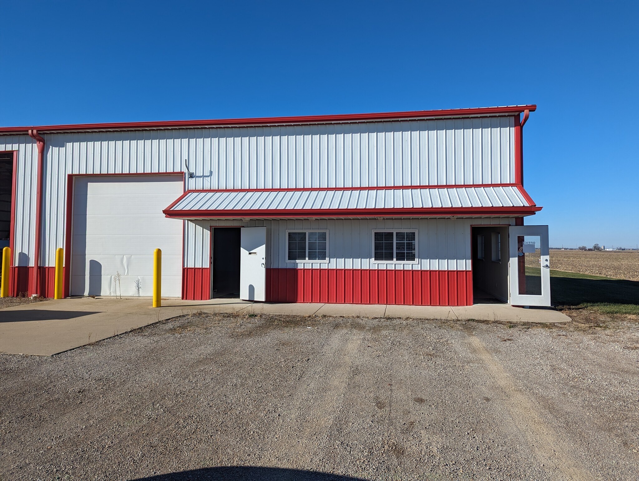 1017 N 33rd St, Mattoon, IL for sale Primary Photo- Image 1 of 1