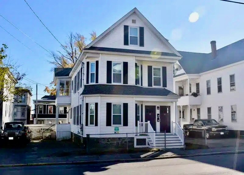 35 Gershom Ave, Lowell, MA for sale - Primary Photo - Image 1 of 1