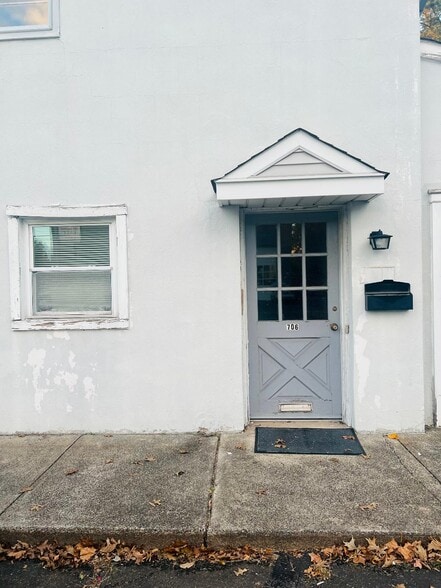 708 Willow St, Southampton, PA for lease - Building Photo - Image 1 of 11