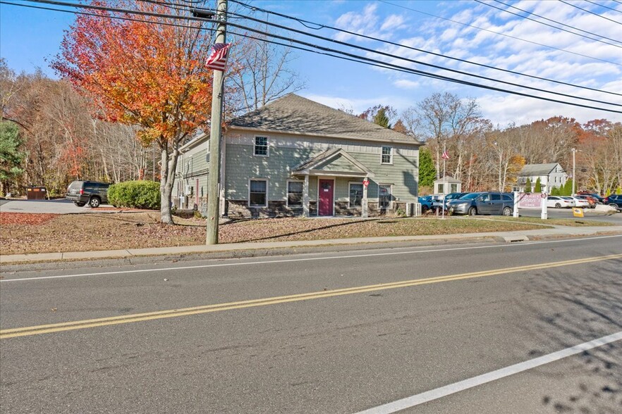 13 N Main St, East Hampton, CT for sale - Building Photo - Image 3 of 34