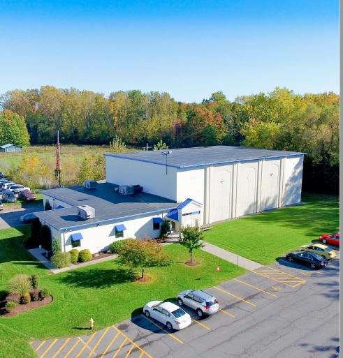 515 Stewart Dr W, North Syracuse, NY for sale - Primary Photo - Image 1 of 1