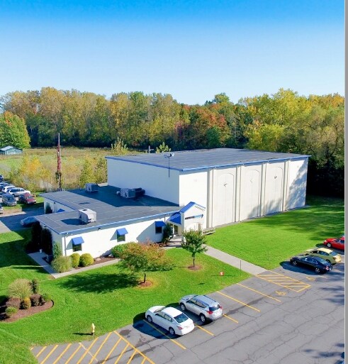 515 Stewart Dr W, North Syracuse, NY for sale Primary Photo- Image 1 of 1