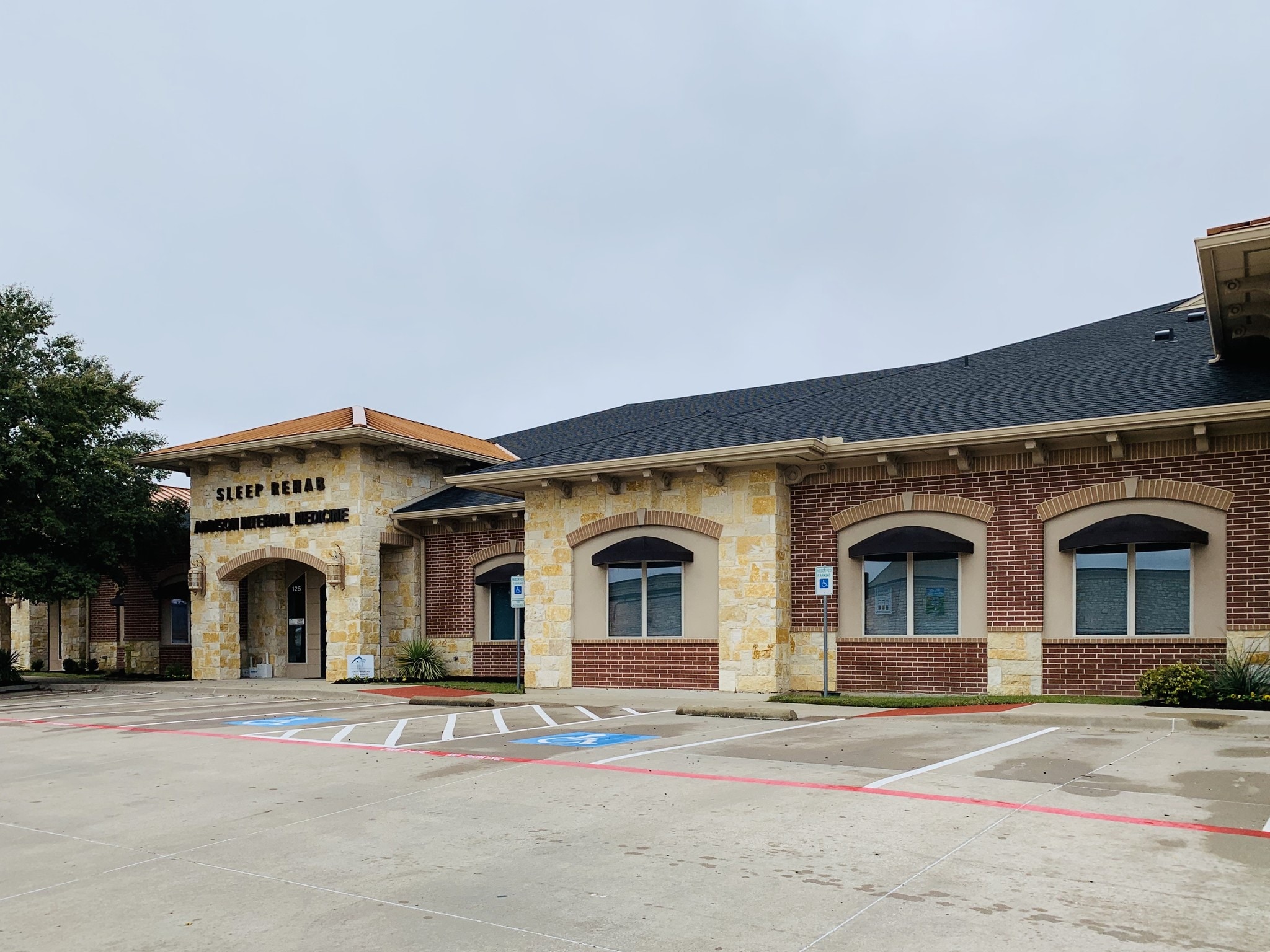 1428 W Hebron Pky, Carrollton, TX for lease Building Photo- Image 1 of 12