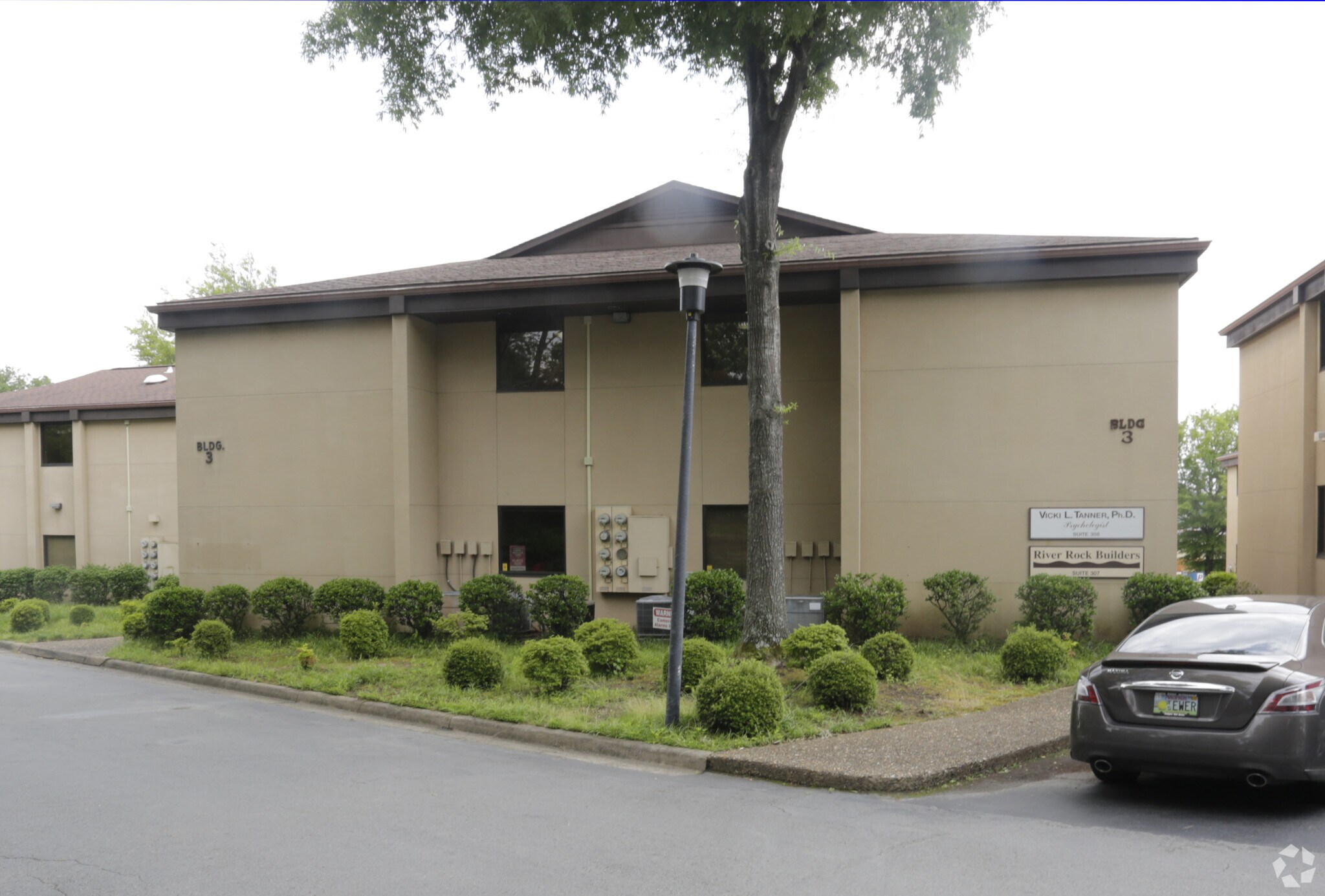 2024 Arkansas Valley Dr, Little Rock, AR 72212 3