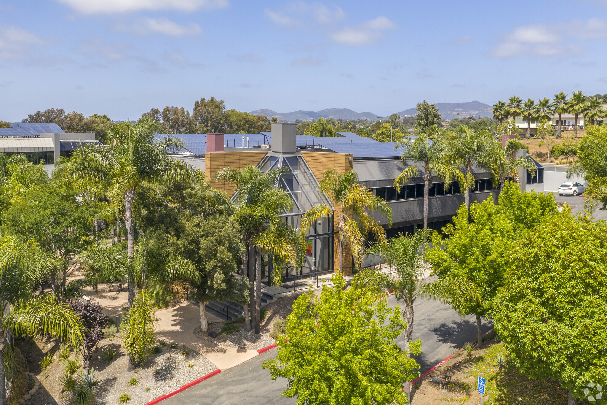 410 S Melrose Dr, Vista, CA for lease Building Photo- Image 1 of 4