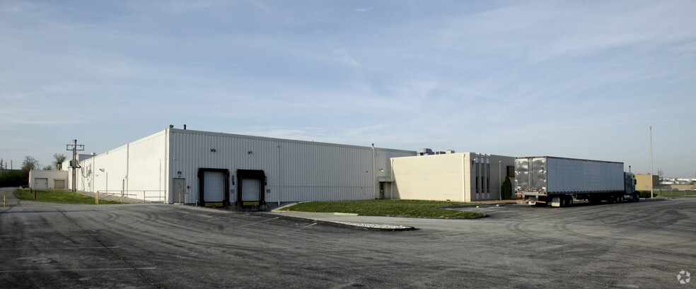 9150 Latty Ave, Berkeley, MO for lease - Primary Photo - Image 1 of 4