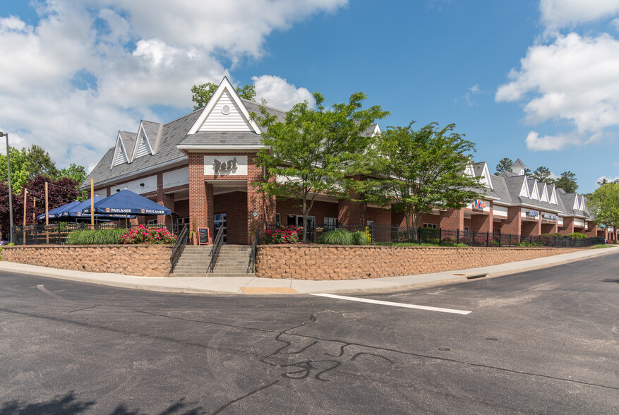 7000-7044 Woodlake Commons Loop, Midlothian, VA for lease - Building Photo - Image 3 of 16