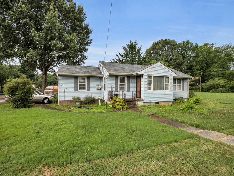 6636 Shallowford Rd, Chattanooga, TN 37421