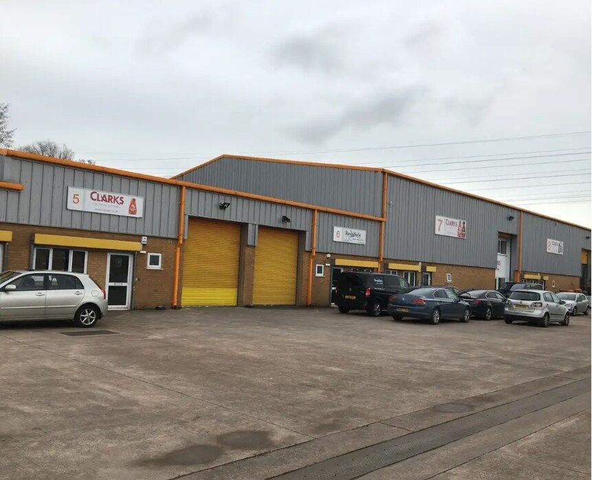 Units 3-8 Estuary Rd, Newport for sale Primary Photo- Image 1 of 1