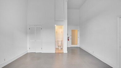 2758-2764 Octavia St, San Francisco, CA for lease Interior Photo- Image 2 of 4