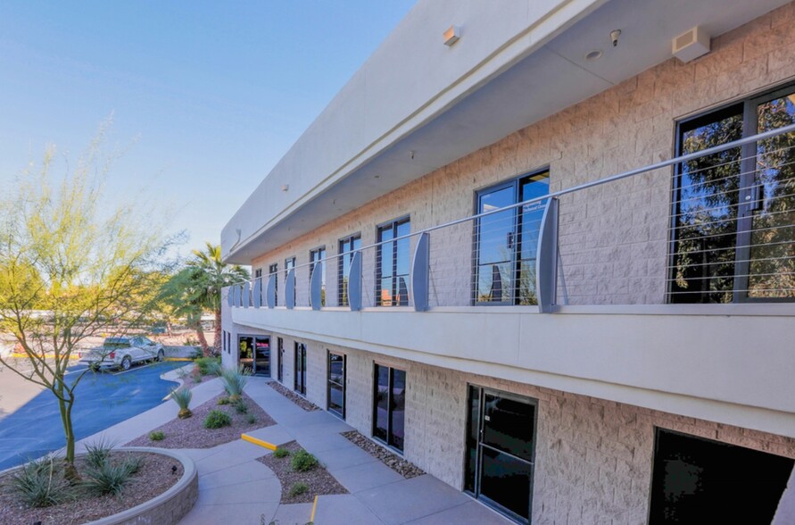 8683 E Via de Negocio, Scottsdale, AZ for lease - Building Photo - Image 1 of 2