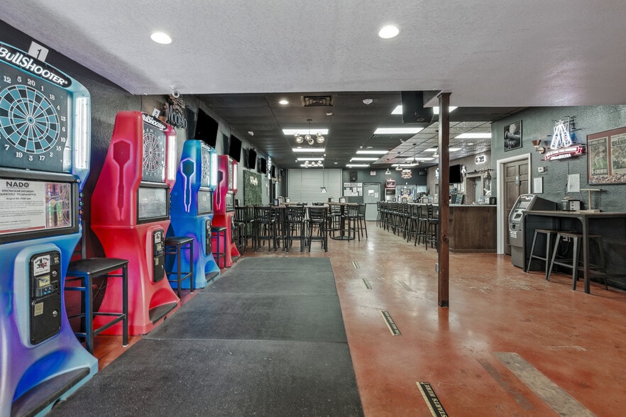 13213 Fm 2100 Rd, Crosby, TX for sale - Interior Photo - Image 3 of 13