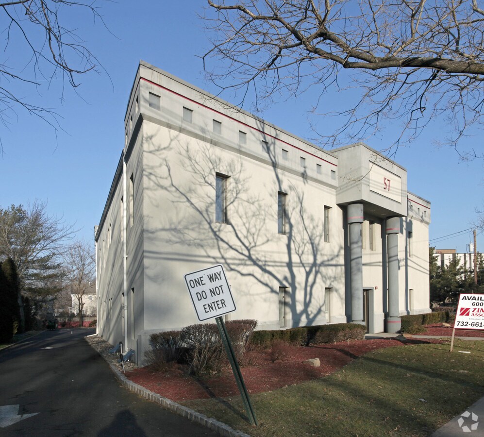 57 Brant Ave, Clark, NJ 07066 Tucker Enterprises