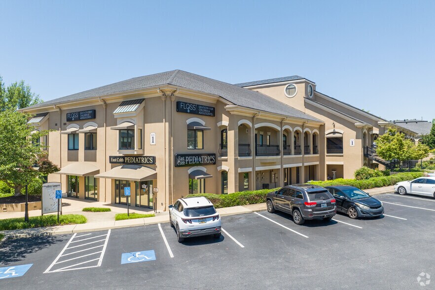 1121 Johnson Ferry Rd, Marietta, GA for sale - Primary Photo - Image 1 of 1