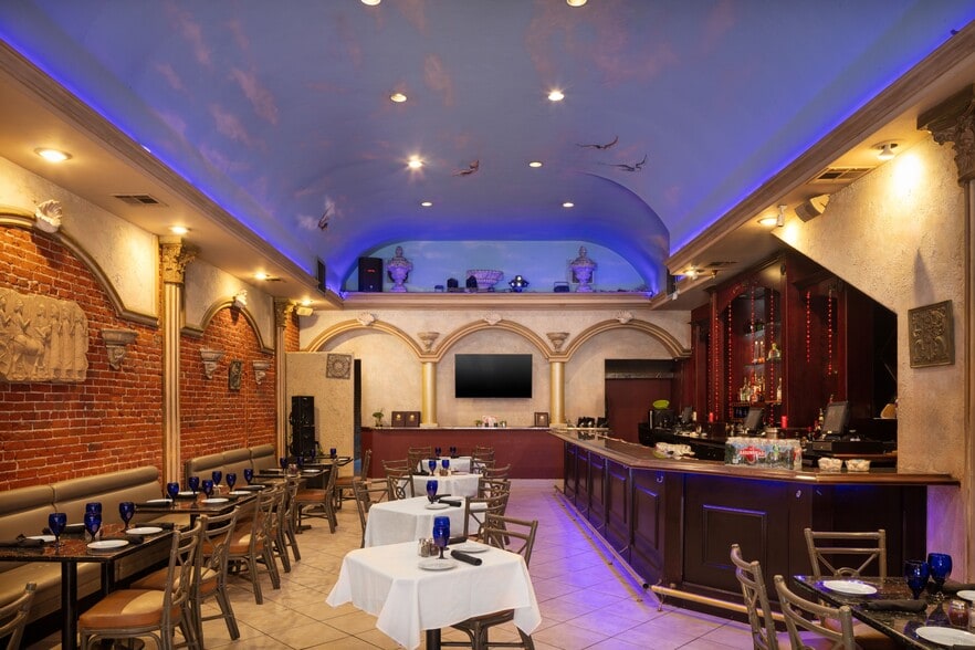 826-836 5th Ave, San Diego, CA for lease - Interior Photo - Image 2 of 23