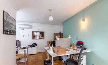 42 Rue Vignon, Paris for lease Interior Photo- Image 2 of 9