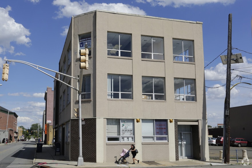 27-35 Mercer St, Hackensack, NJ for sale - Primary Photo - Image 1 of 1