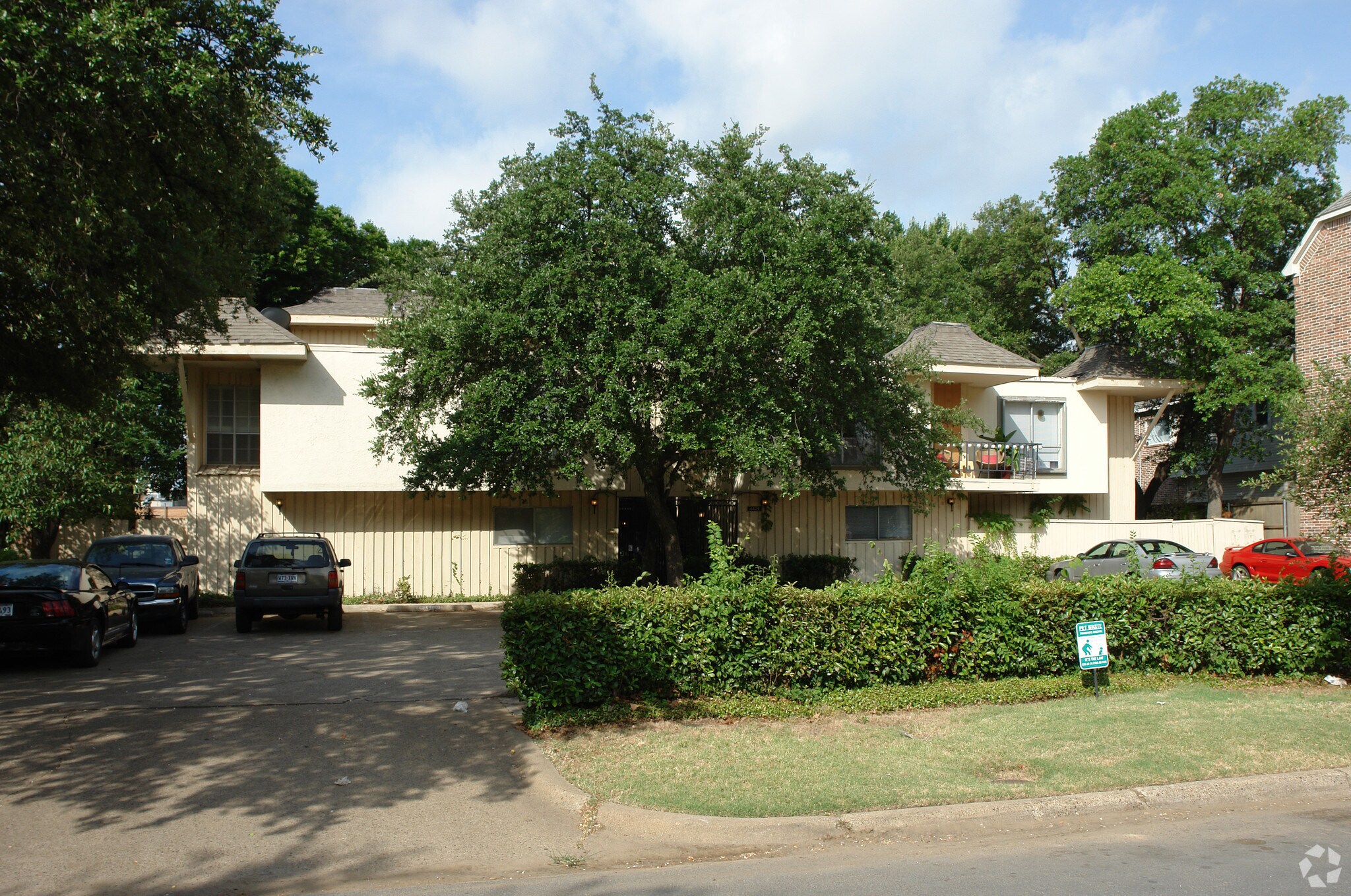 4429 Bowser Ave, Dallas, TX for sale Primary Photo- Image 1 of 1