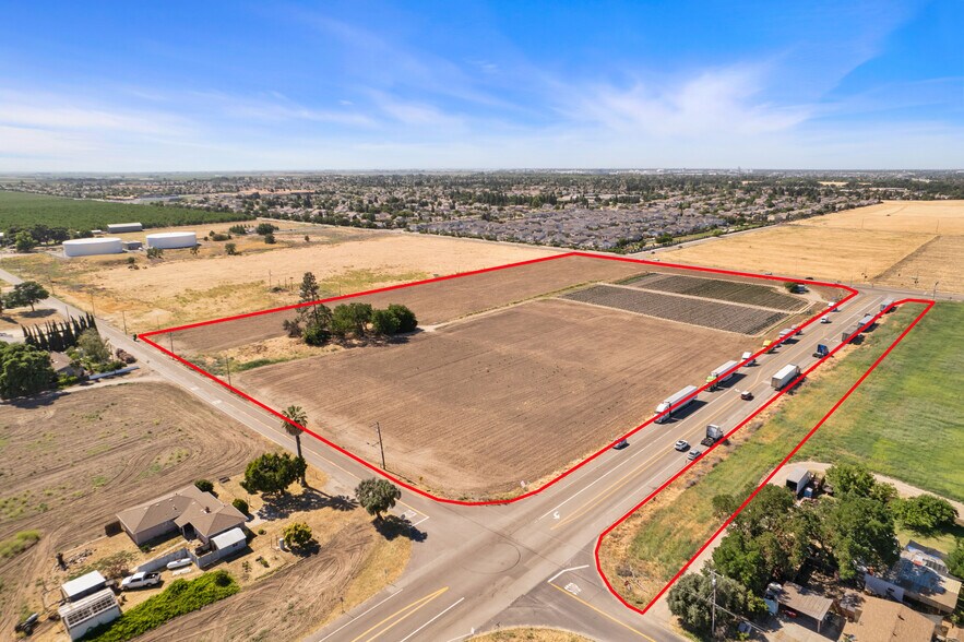 SWC French Camp Rd, French Camp, CA for sale - Building Photo - Image 1 of 35