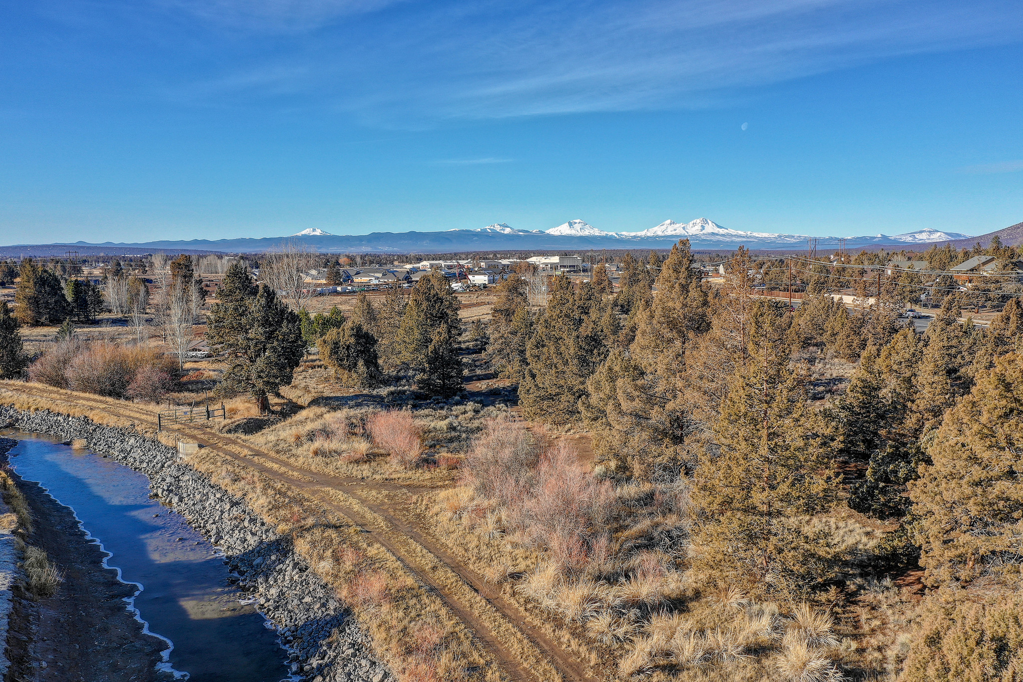 3455 SW Canal Blvd, Redmond, OR for sale Primary Photo- Image 1 of 1