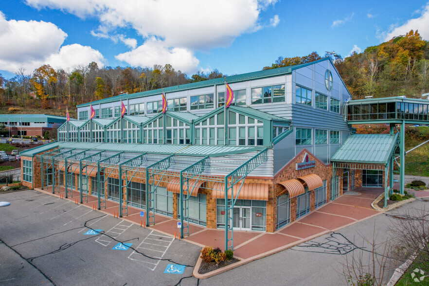 811 Camp Horne Rd, Pittsburgh, PA for lease - Primary Photo - Image 1 of 10