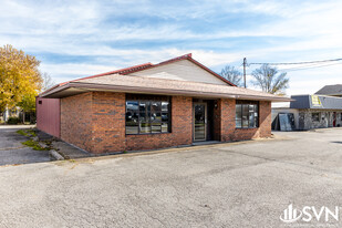 2,400 SF Office/ Warehouse Space For Lease - Warehouse