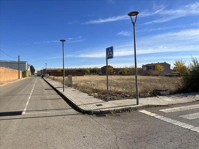 Land in Torralba de Calatrava for sale Building Photo- Image 1 of 18