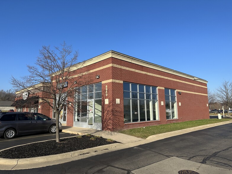 6880 W Main St, Kalamazoo, MI for lease - Building Photo - Image 1 of 14