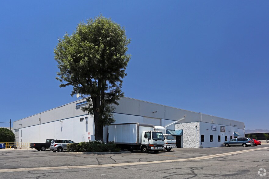 10913 Vanowen St, North Hollywood, CA 91605 Flex for Lease