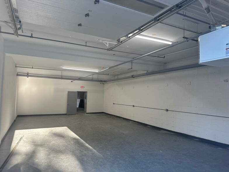 260 Sixth St, Verplanck, NY for lease - Interior Photo - Image 3 of 5